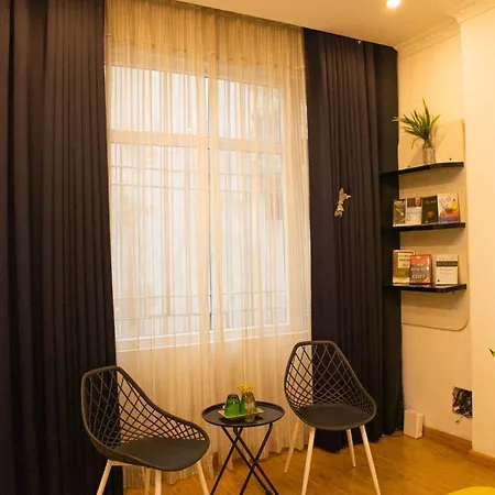 Homestay Gan Ho Guom Hanoi Exterior photo