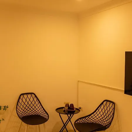Homestay Gan Ho Guom Hanoi Exterior photo