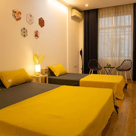 Homestay Gan Ho Guom Hanoi Exterior photo